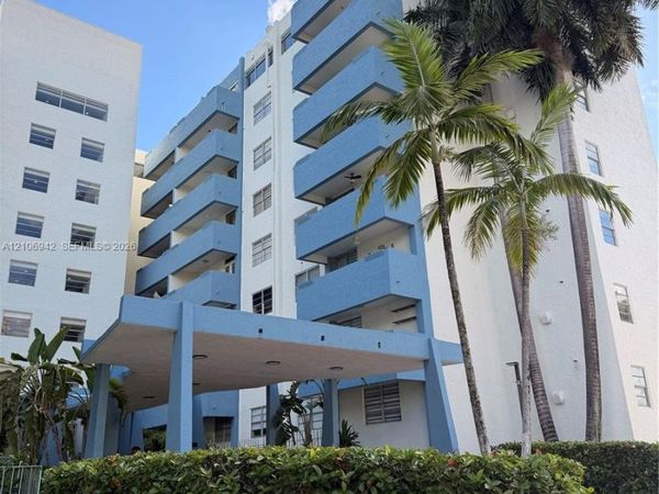 5050 NW 7th St , Unit 103, Miami, FL 33126