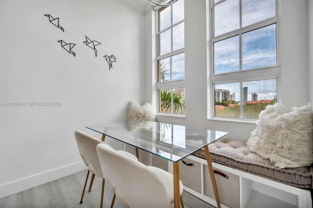 3001 NE 185th St , Unit 523, Aventura, FL 33180 Photo