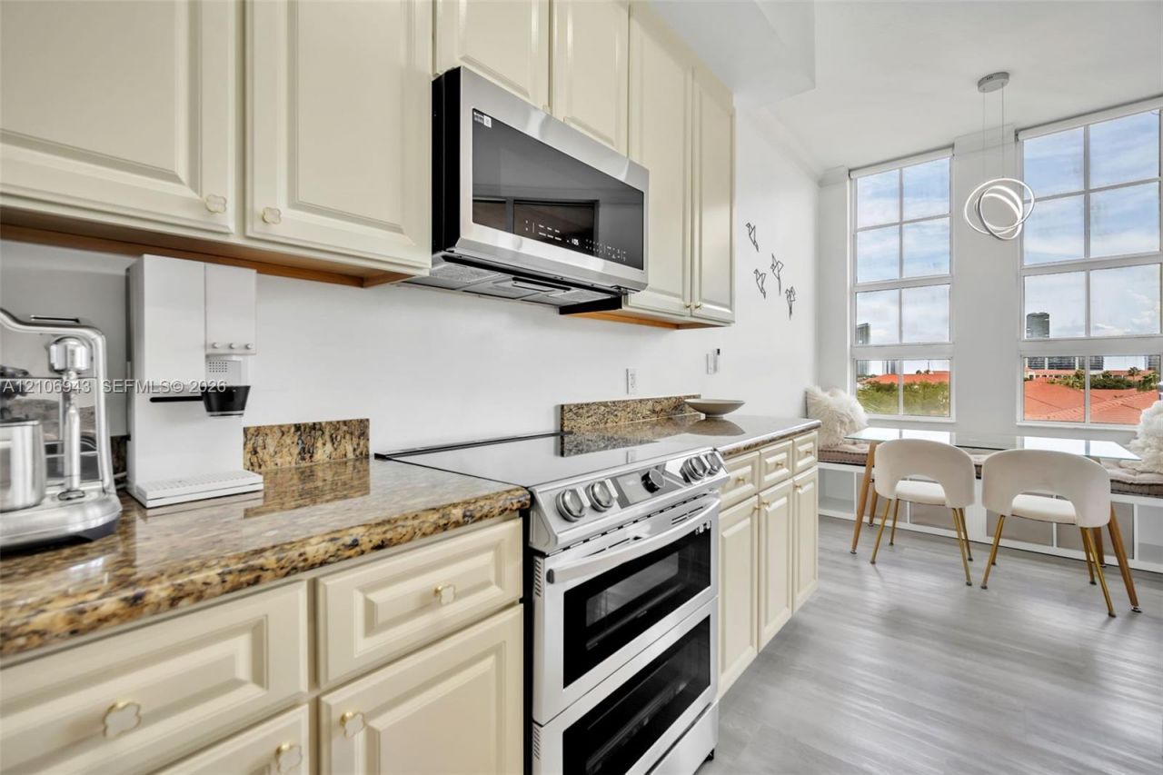 3001 NE 185th St , Unit 523, Aventura, FL 33180 Photo