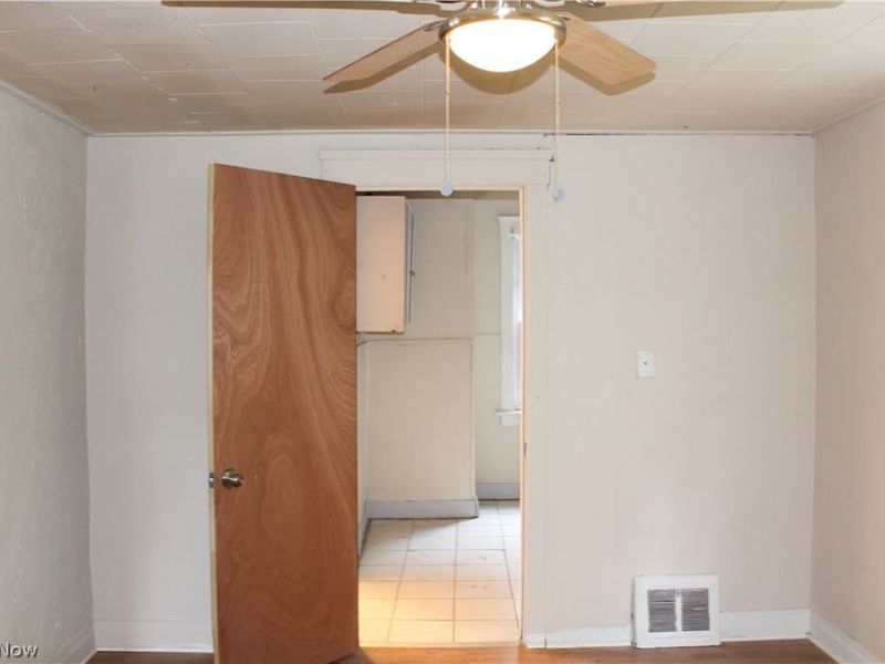 1177 E 147th Street, Cleveland, OH 44110 Photo 5