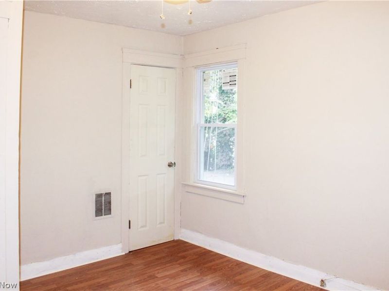1177 E 147th Street, Cleveland, OH 44110 Photo 8