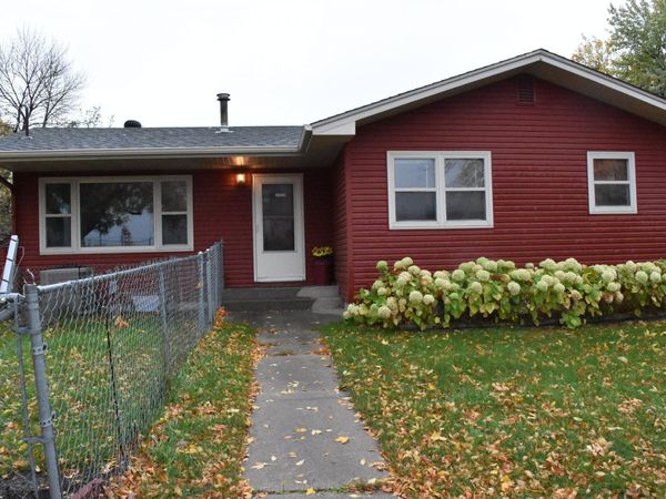 402 Maple Lane, Moorhead, MN 56560