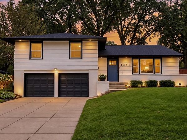 6411 W 77th Street, Prairie Village, KS 66204