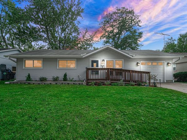 741 Surrey Drive, Streamwood, IL 60107