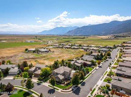 481 Daggett Creek Loop, Genoa, NV 89411 Photo