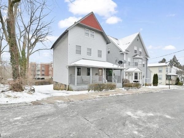 17 Olyphant Pl, Unit 2, Morristown, NJ 07960