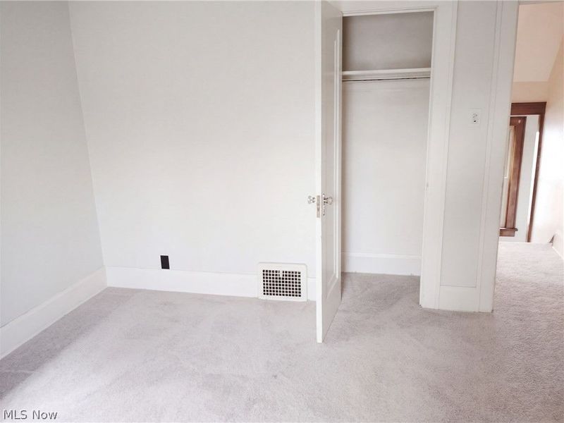 113 Market Street S, East Canton, OH 44730 Photo 17