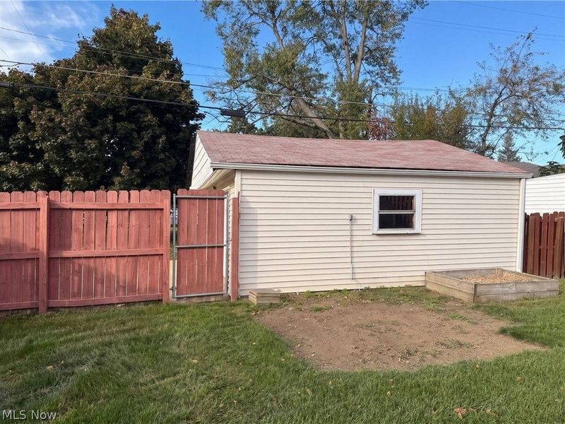 6608 Charles Avenue, Parma, OH 44129 Photo 32