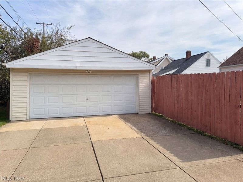 6608 Charles Avenue, Parma, OH 44129 Photo 35