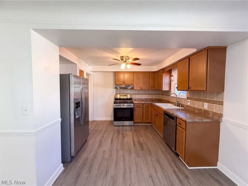6608 Charles Avenue, Parma, OH 44129 Photo 8