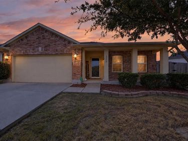 8448 Little Fawn Lane, Dallas, TX 75249