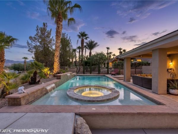 560 Rolling Hills Drive, Mesquite, NV 89027