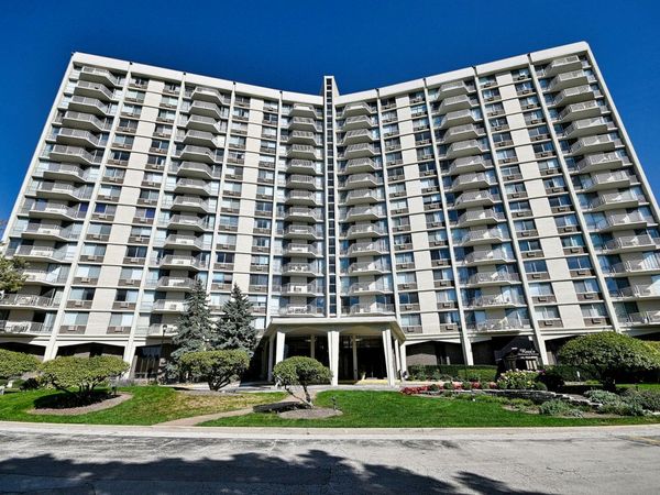 40 N Tower Road , Unit 7H, Oak Brook, IL 60523