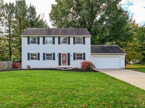 1800 Carver Lane , Hudson, OH 44236