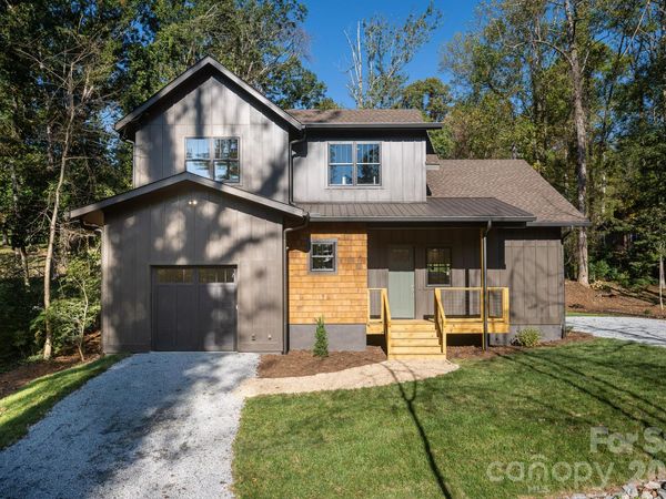 140 Walnut Street, Arden, NC 28704