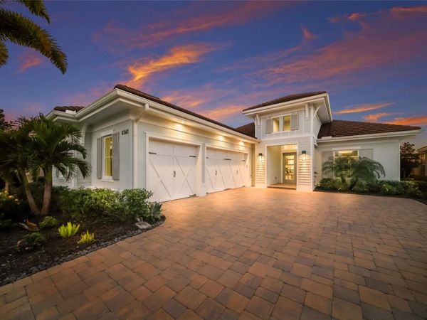 8343 PAVIA WAY, LAKEWOOD RANCH, FL 34202