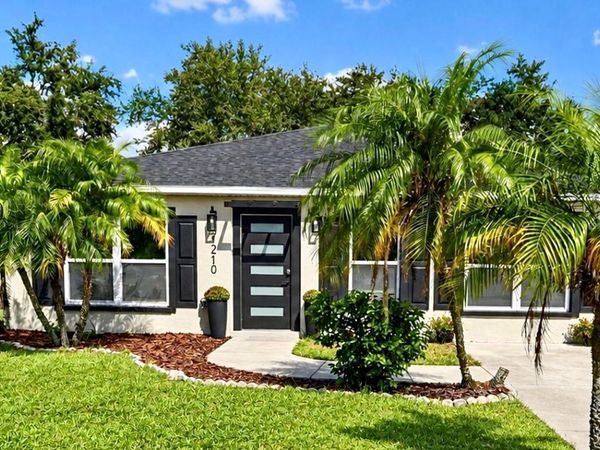 1210 CASA BONITA AVENUE , RUSKIN, FL 33570