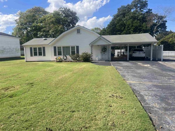 407 High St N, Tuscumbia, AL 35674