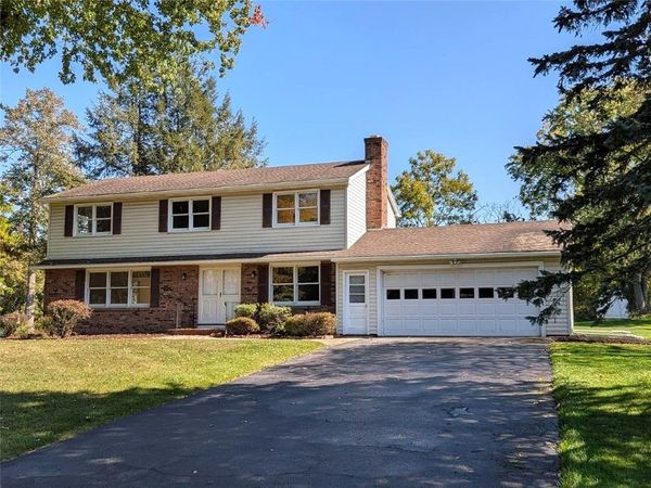 43 Sandle Drive, Fairport, NY 14450