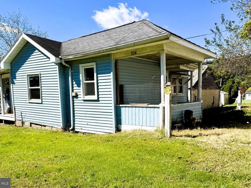 224 Betterton Aly Alley, Westernport, MD 21562 Main Photo