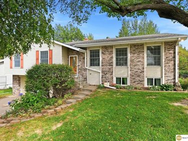 6535 Cypress Drive, Omaha, NE 68137