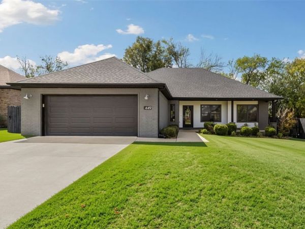 449 N Tacoma Street , Farmington, AR 72730