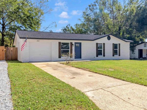 2960 English Oak Cir, Pensacola, FL 32505