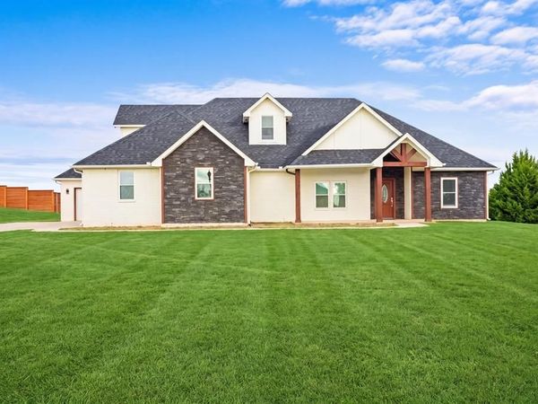 4351 Whitetail Drive, Guthrie, OK 73044