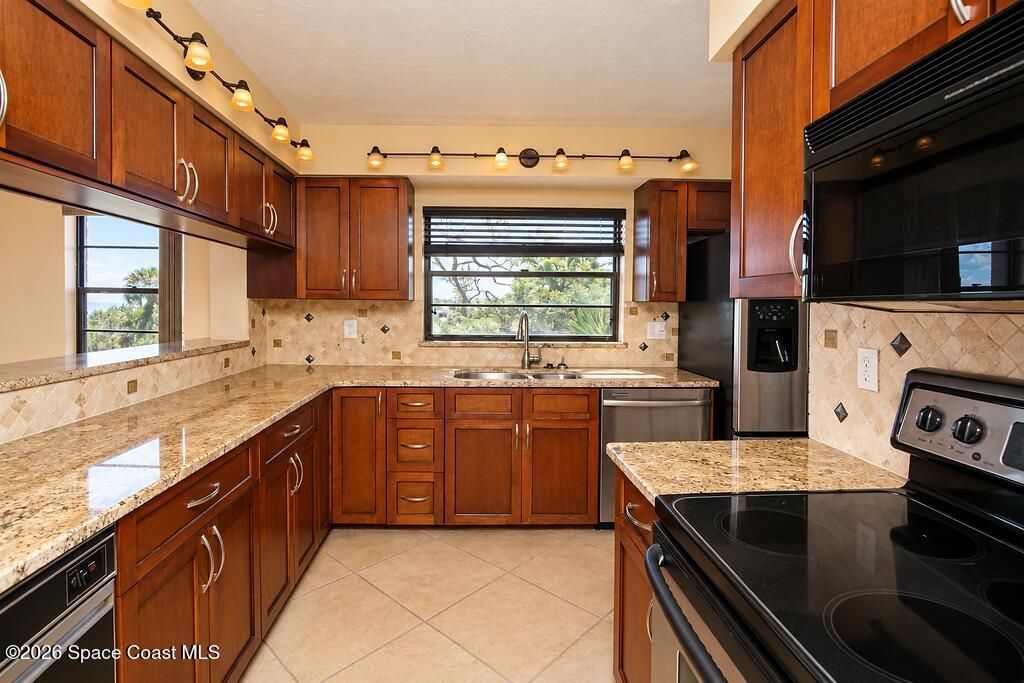 1540 Riverside Drive , Unit 14 (502), Titusville, FL 32780 Photo