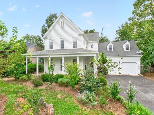 938 BRAEBURN ST , Crozet, VA 22932