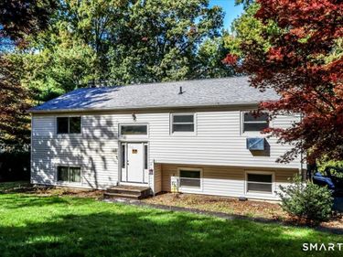 17 Sterling , New Milford, CT 06776