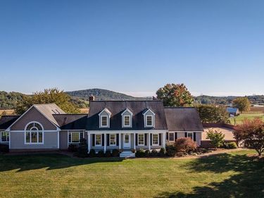 9527 CENTERVILLE RD, BRIDGEWATER, VA 22812