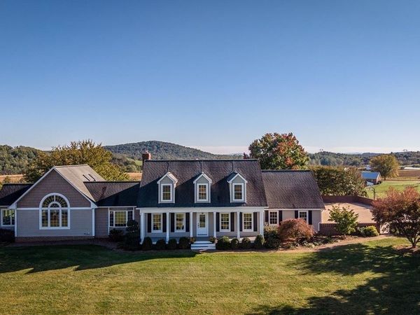 9527 CENTERVILLE RD, BRIDGEWATER, VA 22812