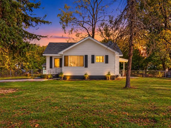 52 Roseneath Avenue, Battle Creek, MI 49037