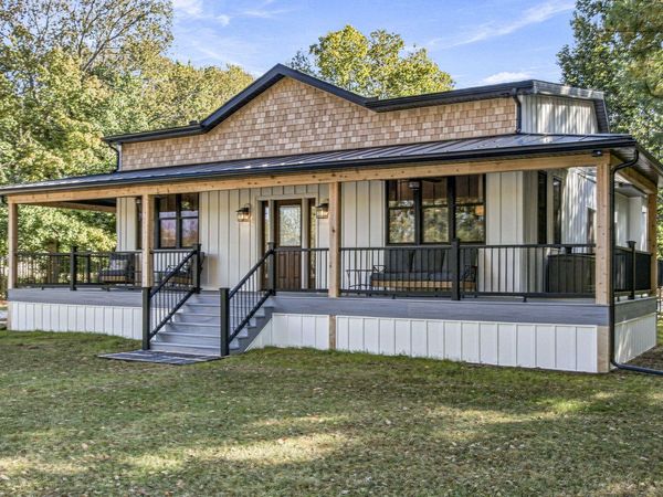 1102 Linden Drive, St. Joseph, MI 49085