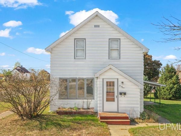 601 Ash Street, Norway, MI 49870