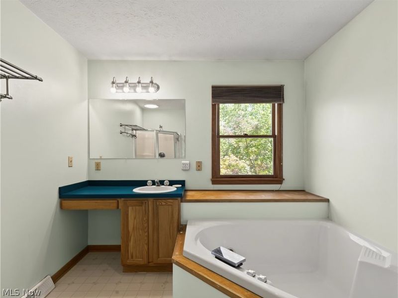 411 Dillon Road, Akron, OH 44313 Photo 25