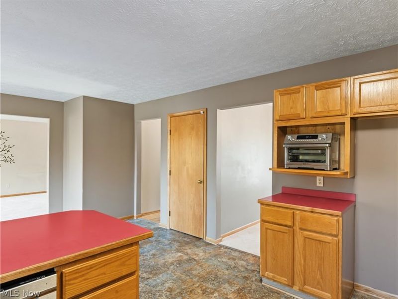 411 Dillon Road, Akron, OH 44313 Photo 8