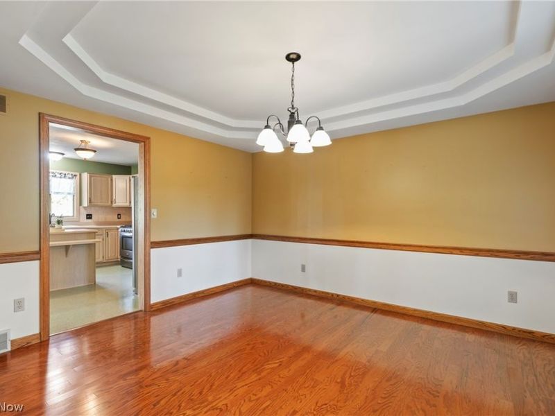 7902 Kerrybrooke Trail, Poland, OH 44514 Photo 3