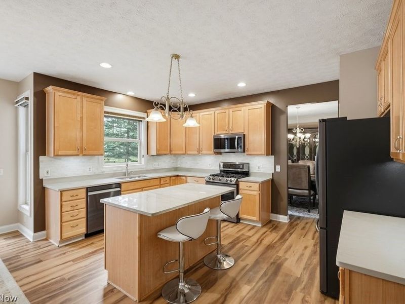 15295 Old Oak Drive, Strongsville, OH 44149 Photo 17