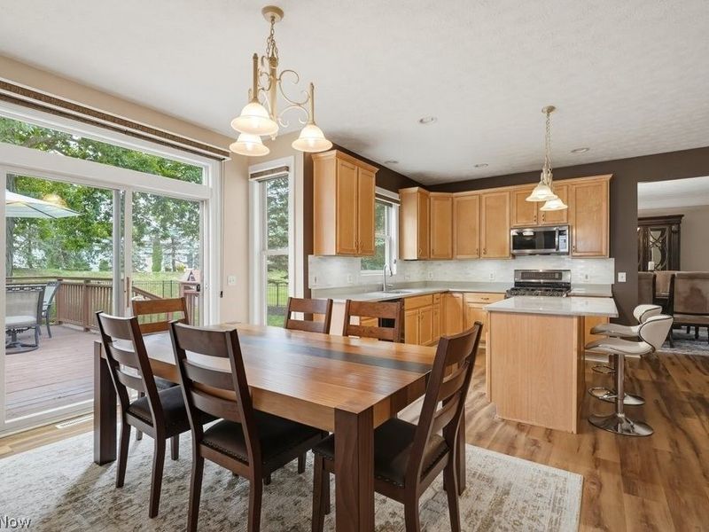 15295 Old Oak Drive, Strongsville, OH 44149 Photo 18