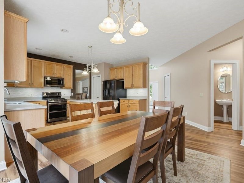 15295 Old Oak Drive, Strongsville, OH 44149 Photo 19