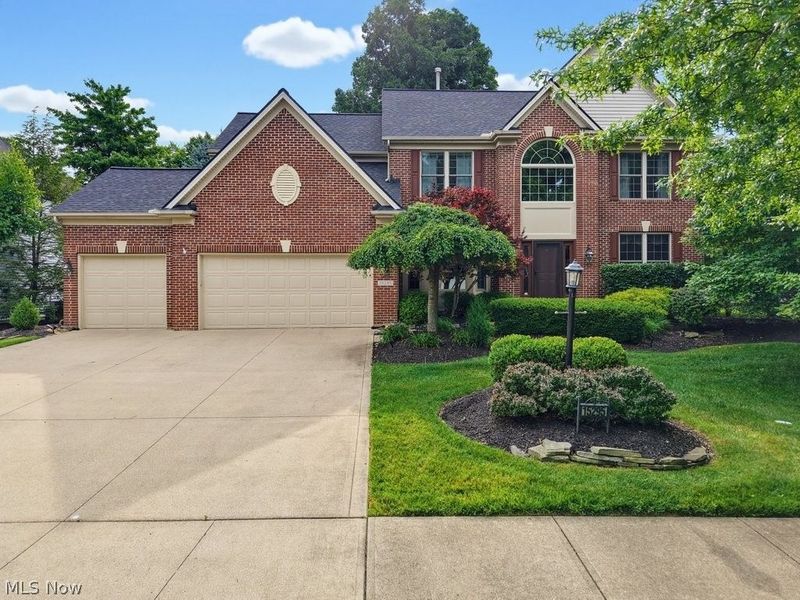 15295 Old Oak Drive, Strongsville, OH 44149 Photo 2
