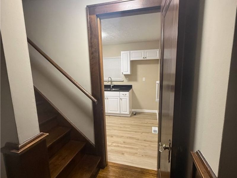 422 N Firestone Boulevard, Akron, OH 44301 Photo 19