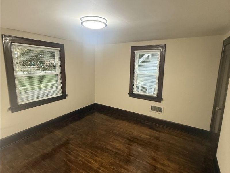 422 N Firestone Boulevard, Akron, OH 44301 Photo 28