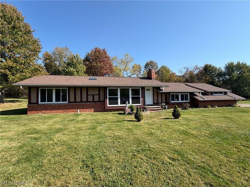 12803 Lynn Drive, Chesterland, OH 44026 Photo 2