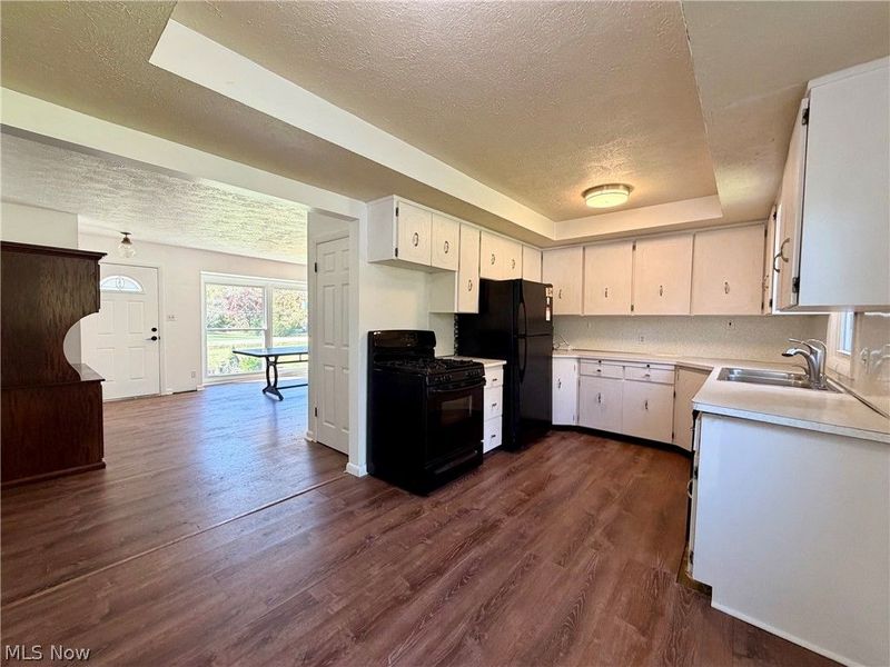 12803 Lynn Drive, Chesterland, OH 44026 Photo 6