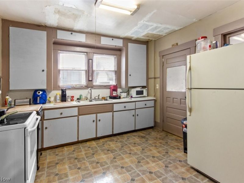 1500 34th Street NW, Canton, OH 44709 Photo 8