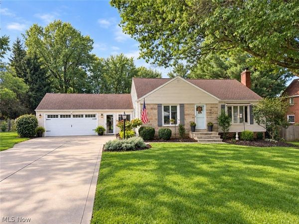 278 Ridgeview Drive , Seven Hills, OH 44131