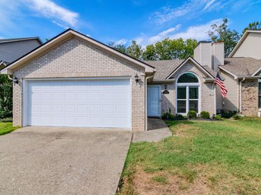 3541 Cave Hill Place, Lexington, KY 40513